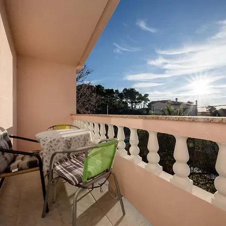 Apartmani Luka Banjol Exterior photo