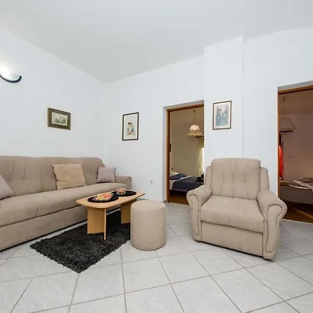 Apartmani Luka Banjol Exterior photo