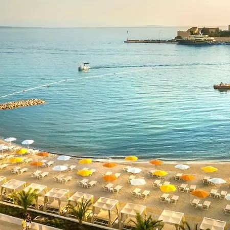 Apartmani Luka Banjol Exterior photo