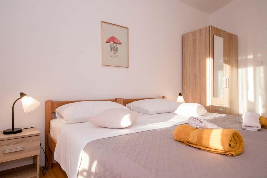 Apartment Luka Banjol